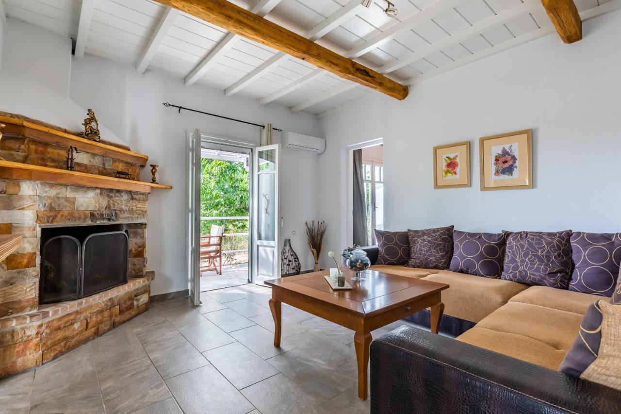 Skopelos Amigdalia Cottage Экстерьер фото