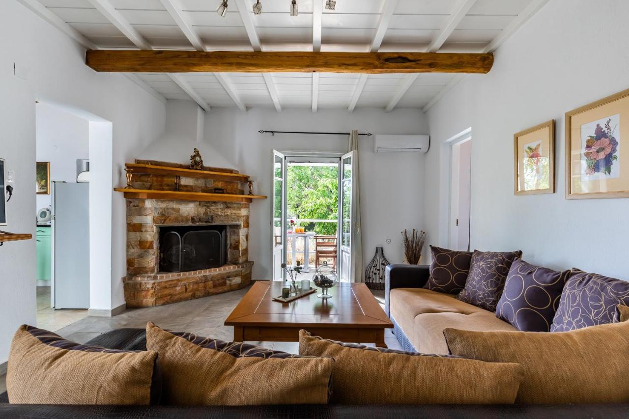 Skopelos Amigdalia Cottage Экстерьер фото